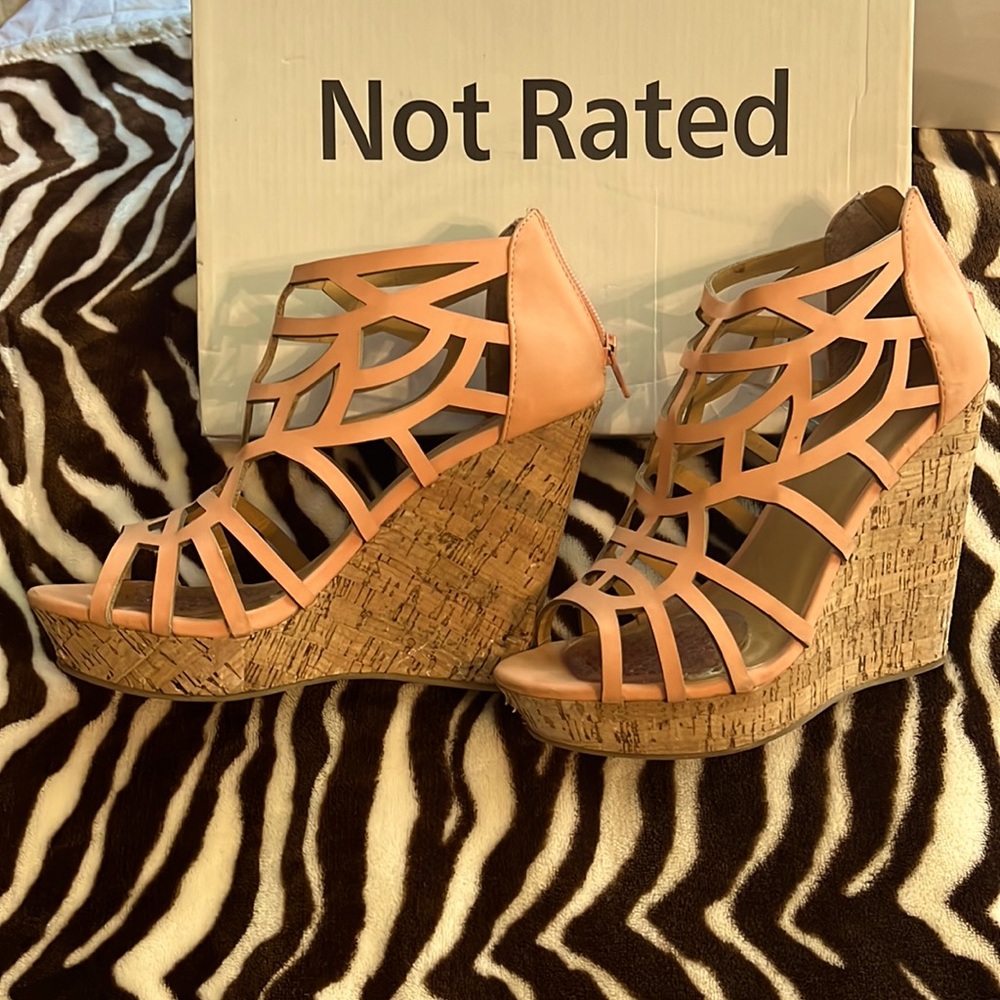 Wedge cut out Sandals. Slight imperfection where jelly comfort insert was moved.